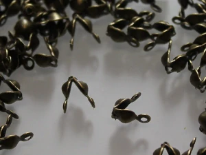Bižuterní kaloty 8/4mm BRONZ