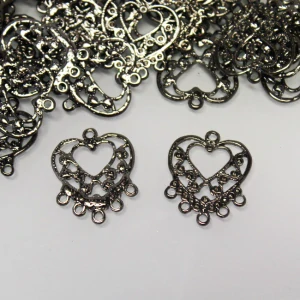 Ramínka  srdce s očky GUMMETAL