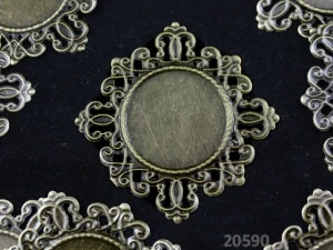 Lůžko ozdobné 42/42mm BRONZOVÁ