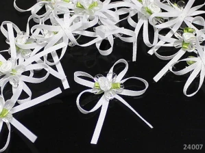 Svatební vývazek  BÍLÁ