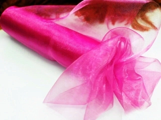 Organza 16 cm RŮŽOVÁ NEONOVÁ