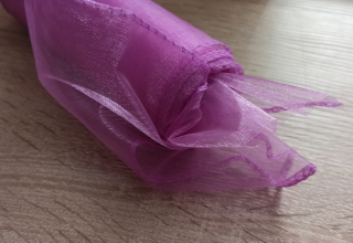 Organza obšitá 15 cm CYKLÁMOVÁ