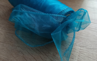 Organza obšitá 15 cm SVĚTLE TYRKYSOVÁ