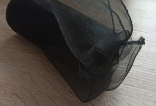 Organza obšitá 12 cm ČERNÁ