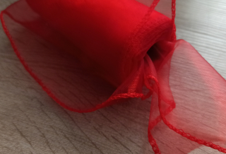 Organza obšitá 12 cm ČERVENÁ