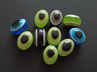 Pryskyřicové korálky oči oválné 12/9mm MIX ZELENÝ
