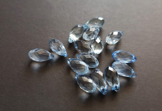 Akrylové korálky broušené kapky 13/7 mm SVĚTLE MODRÉ