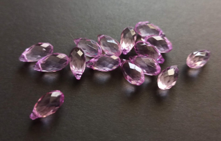 Akrylové korálky broušené kapky 13/7 mm SVĚTLE FIALOVÉ