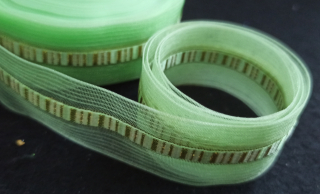 Organzová stuha se zlatým proužkem ZELENÁ 25mm