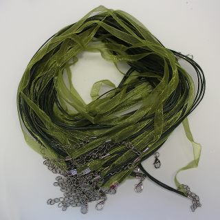 Bižuterní šňůrka se zapínáním ZELENÁ KHAKI 7mm