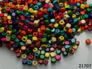 Dřevěné korálky kostičky 5/5mm MIX